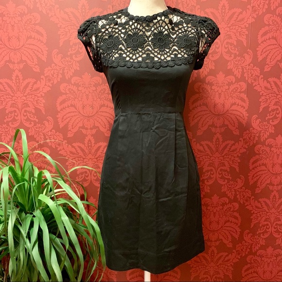 French Connection Dresses & Skirts - Crochet Top French Connection Dress